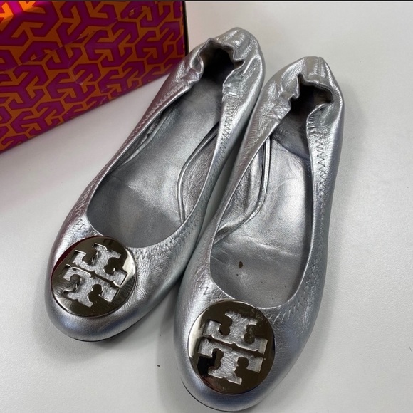 Tory Burch Metallic Silver Reva Flats Size 6.5 - Picture 2 of 5